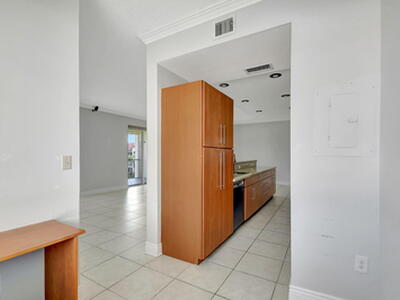 107 Half Moon Circle, Hypoluxo, FL 33462