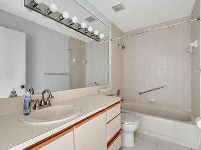 107 Half Moon Circle, Hypoluxo, FL 33462