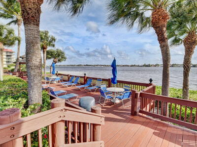 107 Half Moon Circle, Hypoluxo, FL 33462