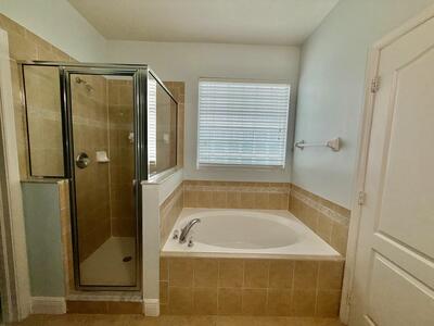 1203 Scarlet Oak Circle, Vero Beach, FL 32966