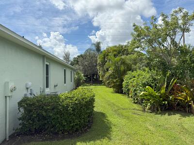 1203 Scarlet Oak Circle, Vero Beach, FL 32966