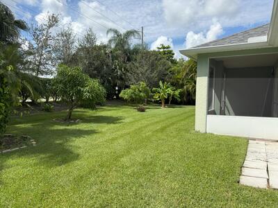 1203 Scarlet Oak Circle, Vero Beach, FL 32966