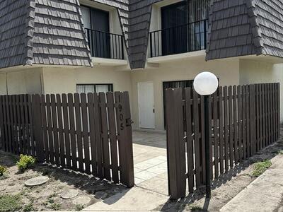 1917 N Congress Avenue