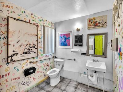 Hallandale Beach, FL 33009