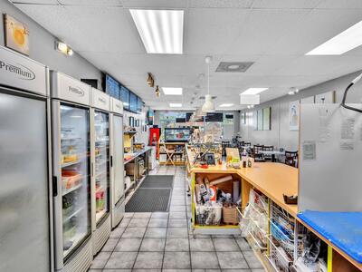 Hallandale Beach, FL 33009