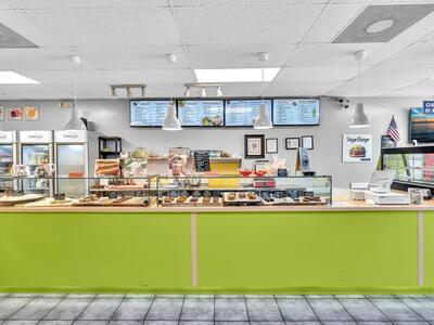 Hallandale Beach, FL 33009