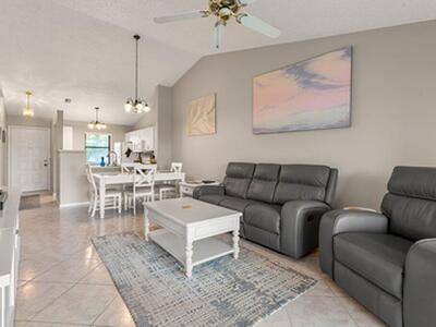 4654 Lucerne Lakes Boulevard, Lake Worth, FL 33467