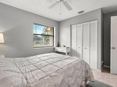 4654 Lucerne Lakes Boulevard, Lake Worth, FL 33467