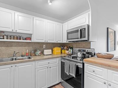 3613 Washington Road, West Palm Beach, FL 33405