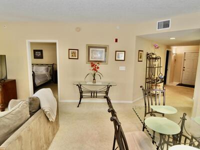 200 Uno Lago Drive, Juno Beach, FL 33408