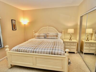 200 Uno Lago Drive, Juno Beach, FL 33408