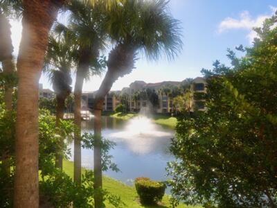 200 Uno Lago Drive, Juno Beach, FL 33408