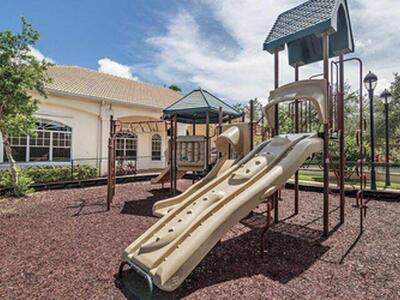 1210 Myrtlewood Circle E, Palm Beach Gardens, FL 33418