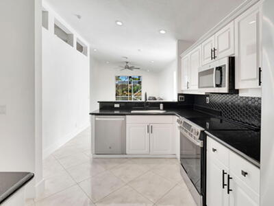 11752 Dove Hollow Avenue, Boynton Beach, FL 33437