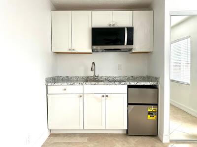 361 NE 55th Street, Oakland Park, FL 33334