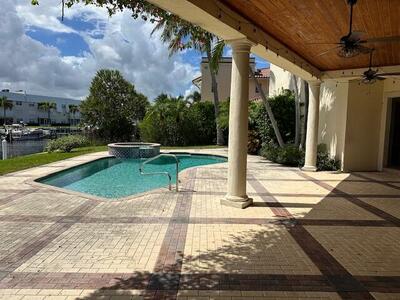 1111 Singer Drive, Singer Island, FL 33404