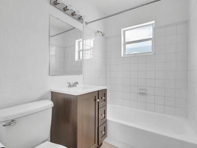 706 SE 4th Avenue, Delray Beach, FL 33483