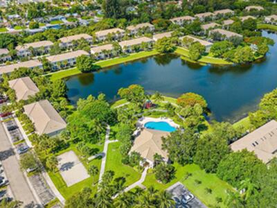 5052 Palmbrooke Circle, West Palm Beach, FL 33417