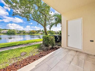 5052 Palmbrooke Circle, West Palm Beach, FL 33417