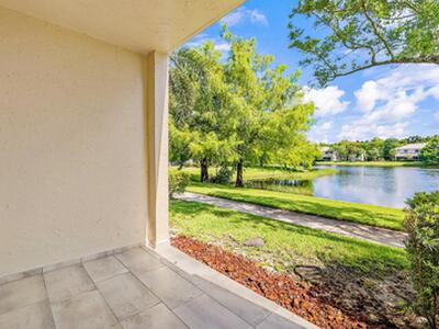 5052 Palmbrooke Circle, West Palm Beach, FL 33417