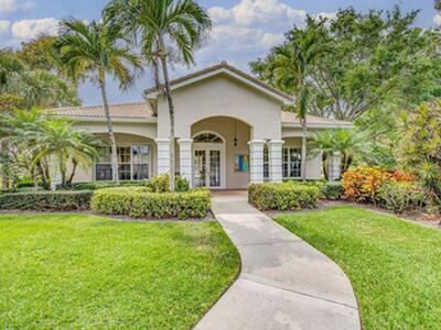 5052 Palmbrooke Circle, West Palm Beach, FL 33417