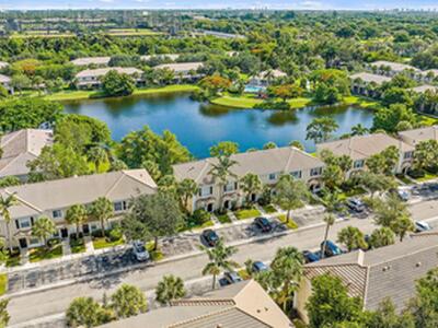 5052 Palmbrooke Circle, West Palm Beach, FL 33417