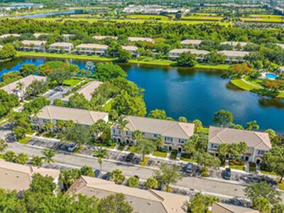 5052 Palmbrooke Circle, West Palm Beach, FL 33417