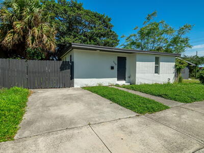 1108 W 33rd Street, Riviera Beach, FL 33404