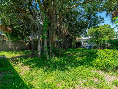 1108 W 33rd Street, Riviera Beach, FL 33404