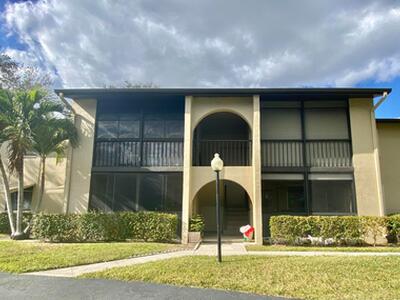 536 Shady Pine Way, Greenacres, FL 33415