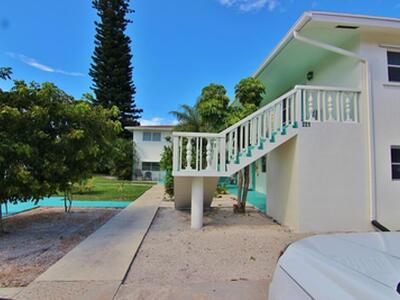 221 SE 3rd Avenue, Boynton Beach, FL 33435