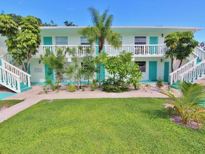 221 SE 3rd Avenue, Boynton Beach, FL 33435