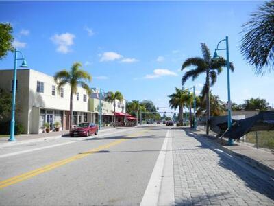 221 SE 3rd Avenue, Boynton Beach, FL 33435