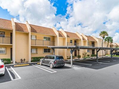 2935 SW 22nd Avenue, Delray Beach, FL 33445