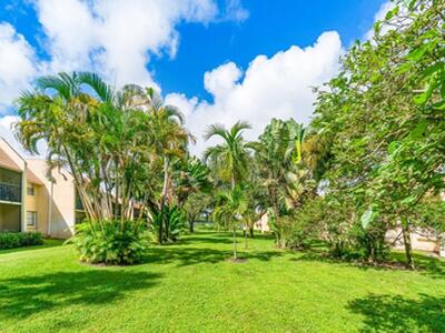 2935 SW 22nd Avenue, Delray Beach, FL 33445