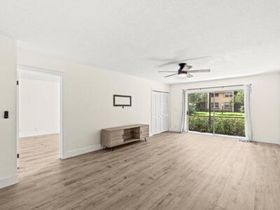 2935 SW 22nd Avenue, Delray Beach, FL 33445