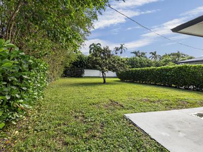 632 Allen Avenue, Delray Beach, FL 33483