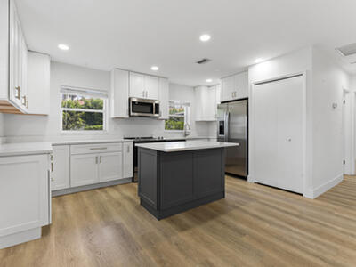 632 Allen Avenue, Delray Beach, FL 33483