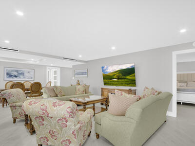 5380 N Ocean Drive, Singer Island, FL 33404