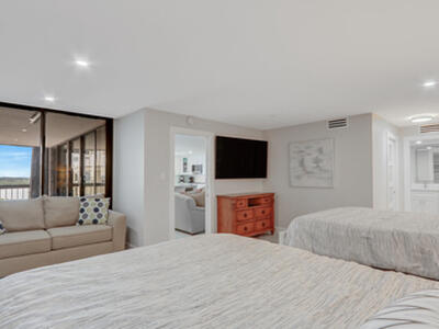 5380 N Ocean Drive, Singer Island, FL 33404