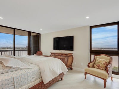 5380 N Ocean Drive, Singer Island, FL 33404