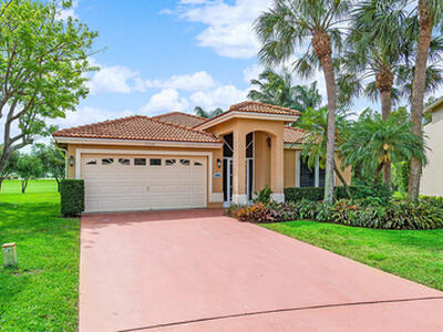 1710 N Lakefield North Court N