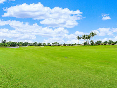 1710 N Lakefield North Court N, Wellington, FL 33414