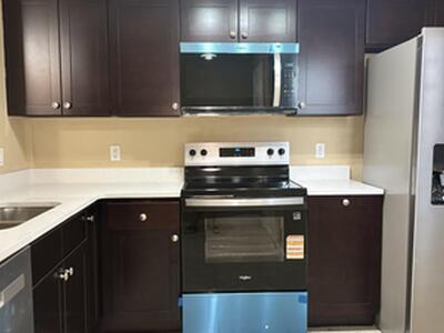 1103 Golden Lakes Boulevard