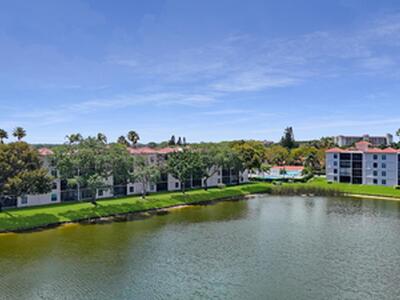 6241 Pointe Regal Circle, Delray Beach, FL 33484