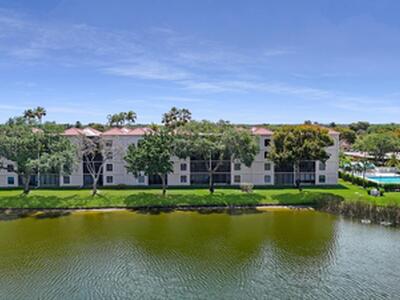 6241 Pointe Regal Circle, Delray Beach, FL 33484