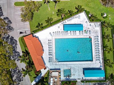 6241 Pointe Regal Circle, Delray Beach, FL 33484