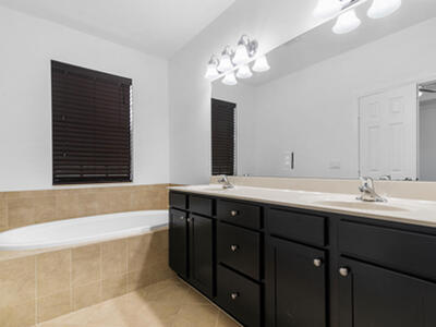 10384 Wellington Parc Drive, Wellington, FL 33449