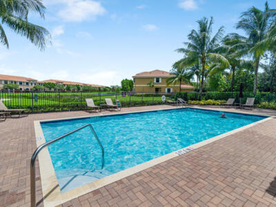 10384 Wellington Parc Drive, Wellington, FL 33449