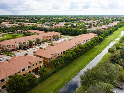 10384 Wellington Parc Drive, Wellington, FL 33449